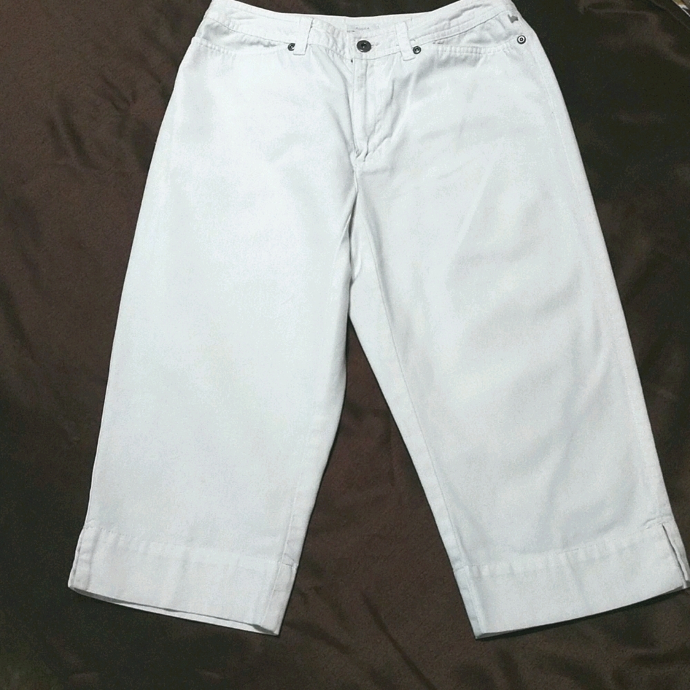 Liz Claiborne Audra LizWear White Capris Size 6